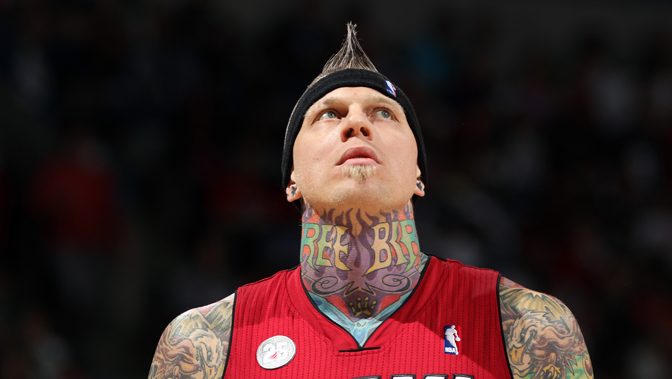 安哥拉主帅：国际足联不尊重非洲杯，选举时才会想起我们（安哥拉主帅抨击FIFA：对非洲杯缺乏尊重，到了选举才想到我们）