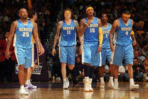 湖人最新动态：东契奇二胎将至，保罗加盟呼声高，迎战猛龙阵容更新（湖人快讯：东契奇即将迎来二胎，保罗加盟呼声高涨，战猛龙阵容有调整）