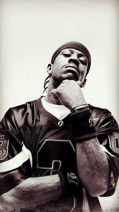 足坛巫术大作战：有球队靠癞蛤蟆夺欧冠，姆巴佩有黑魔法？（足坛玄学风云：球队靠癞蛤蟆夺欧冠，姆巴佩真有黑魔法？）