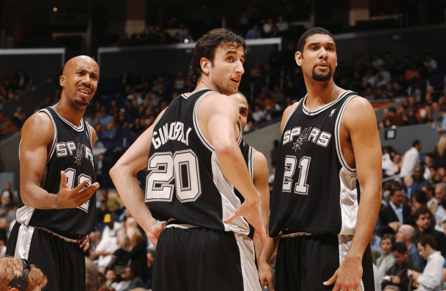 1-3被巴萨逆转，马竞连续13场西甲不败遭终结（巴萨3-1逆转马竞，13场西甲不败纪录告破）