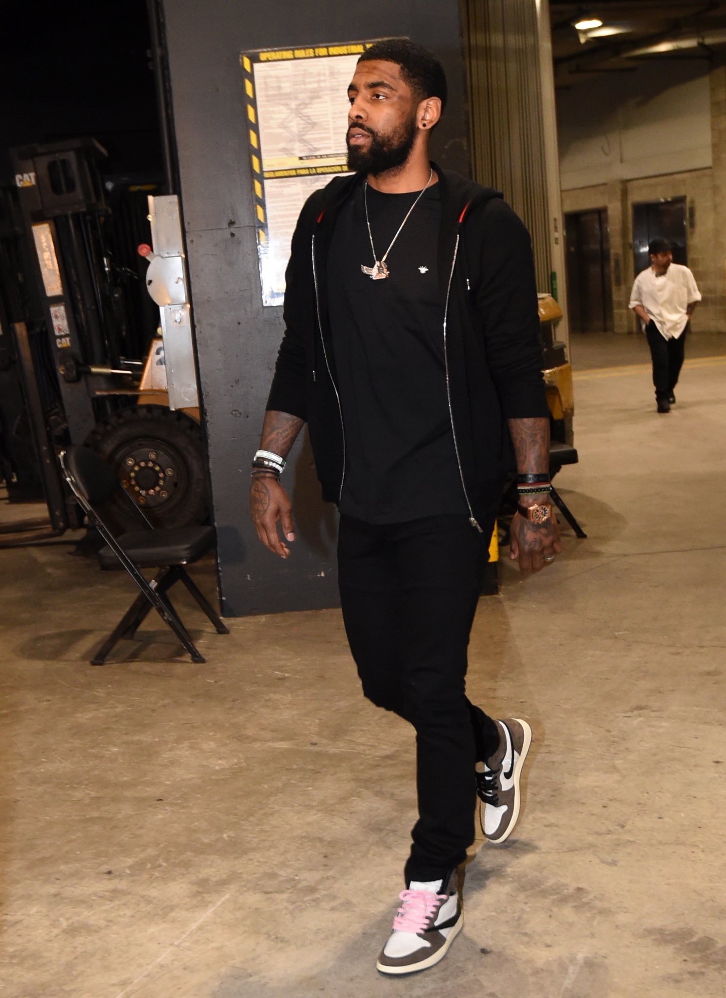 现役得分榜前3！哈登：KD，告诉詹姆斯我们的排名要追上来了（现役得分榜三甲！哈登喊话KD：替我告诉詹姆斯，我们的排名要追上来了）