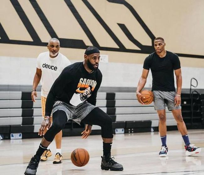 王钰栋承受多重压力，U21、中超、全运会三线作战疲惫不堪（U21、中超、全运会三线鏖战，王钰栋压力倍增疲态尽显）