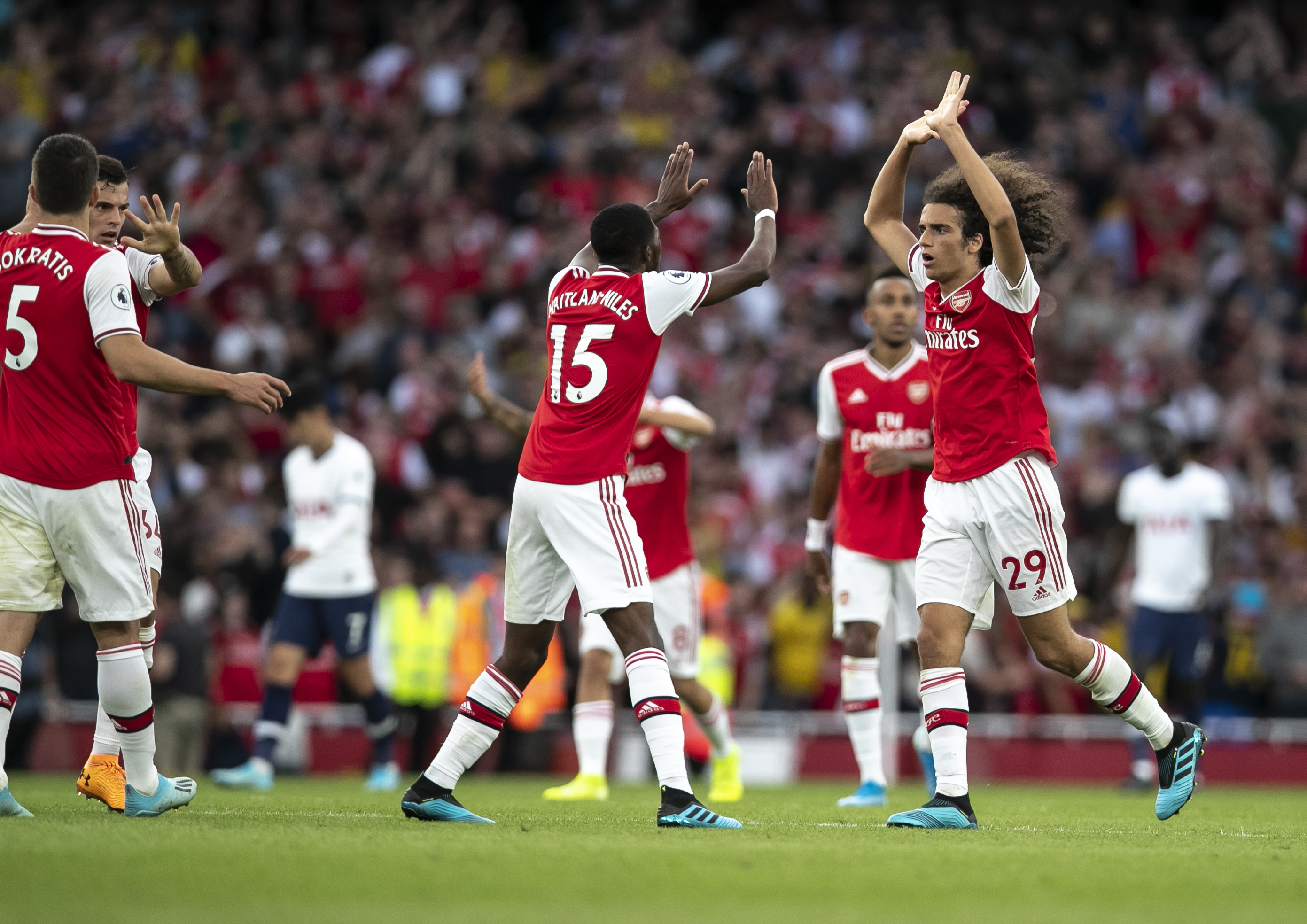 莱比锡3-1马格德堡晋级，鲍姆加特纳梅开二度，努萨传射建功（莱比锡3-1淘汰马格德堡晋级，鲍姆加特纳梅开二度，努萨传射闪耀）