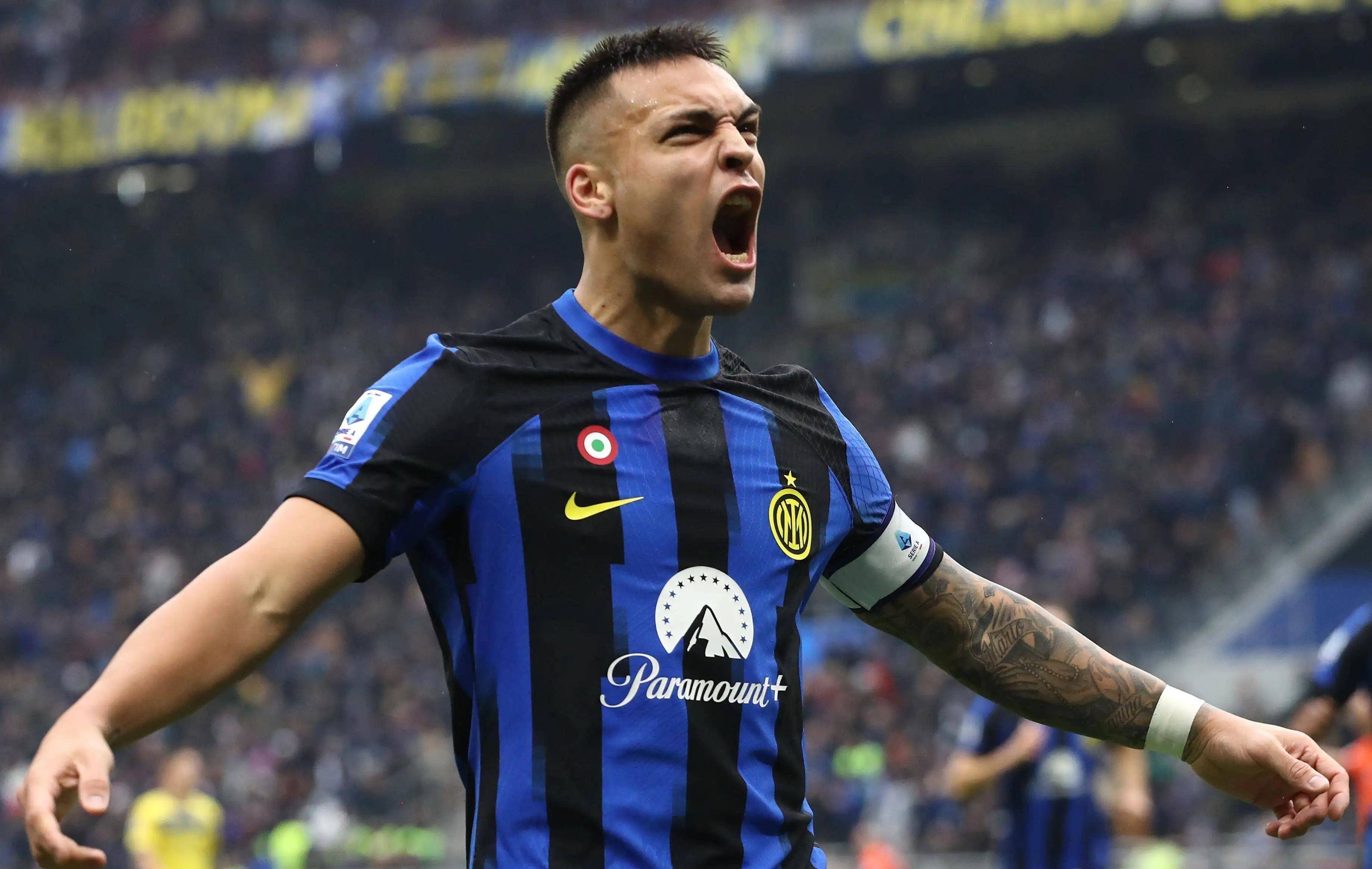 击败奥斯梅恩&萨拉赫！官方：阿什拉夫当选25年非洲足球先生（官方确认：阿什拉夫力压奥斯梅恩与萨拉赫，荣膺25年非洲足球先生）