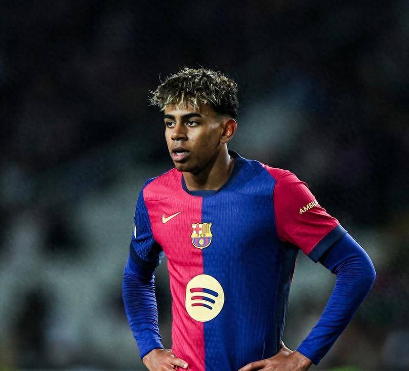 上科技！里德封盖被吹干扰球 森林狼挑战&裁判看回放后宣布好帽（回放改判：里德封盖非干扰球，森林狼挑战成功）