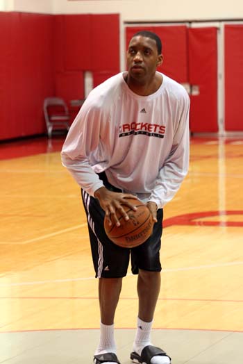 记者：阿德耶米决定明夏离开德甲，曼联、切尔西均有意（名记者：阿德耶米拟于明夏告别德甲，曼联与切尔西均有意引进）