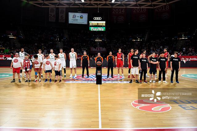 巴恩斯准三双难救主，布朗30+8+5白帝6记三分，绿军力克猛龙5连胜（巴恩斯准三双难挽败局，布朗30+8+5携白帝6记三分，绿军击退猛龙豪取五连胜）