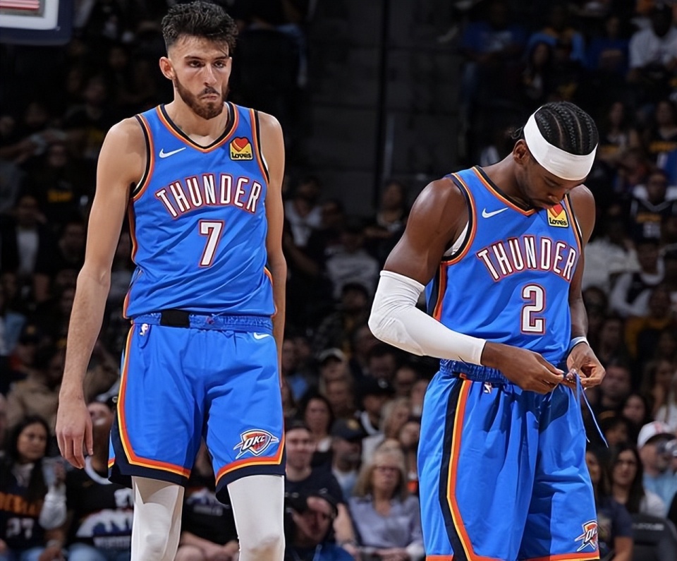 活塞上次取得12连胜还是21年前，当时他们赢下总冠军（活塞上一次12连胜已是21年前，彼时他们最终夺冠）