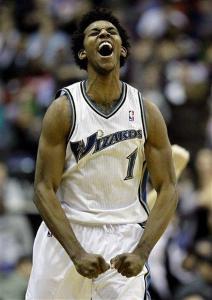 NBA每日最佳：爱德华兹彰显狼王本色，文班替补高效发挥（NBA今日最佳：爱德华兹展现狼王风范，文班替补登场高效输出）