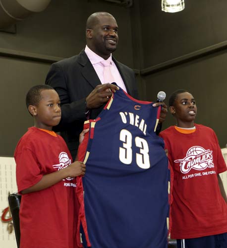 4次超越因扎吉，姆巴佩是欧冠客场戴帽次数最多的球员（姆巴佩以4次欧冠客场戴帽超越因扎吉，独占历史第一）